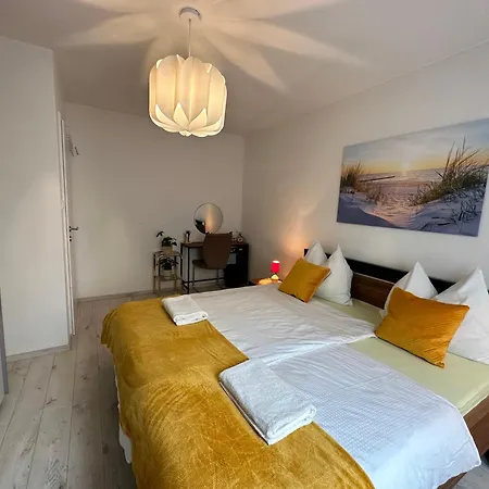 Stylish Near Train-station Parking Extra *