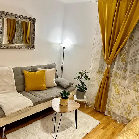 Cozy & Stylish Space With Parking Privatunterkunft